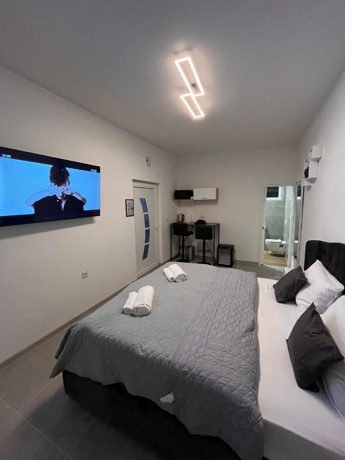 Venite Rooms Velika Exteriér fotografie